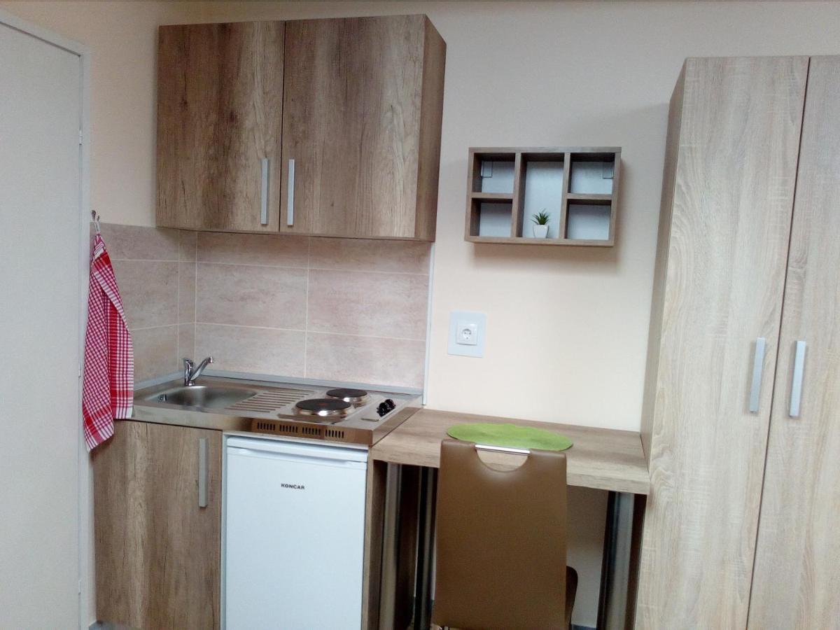 Apartmani Sara 诺威萨 外观 照片
