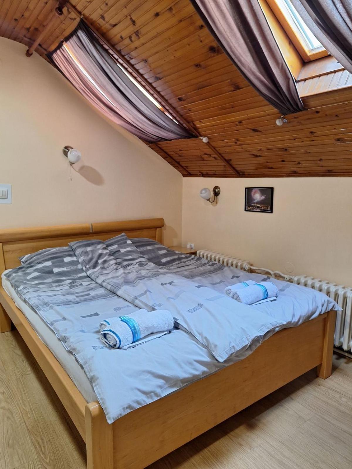 Apartmani Sara 诺威萨 外观 照片